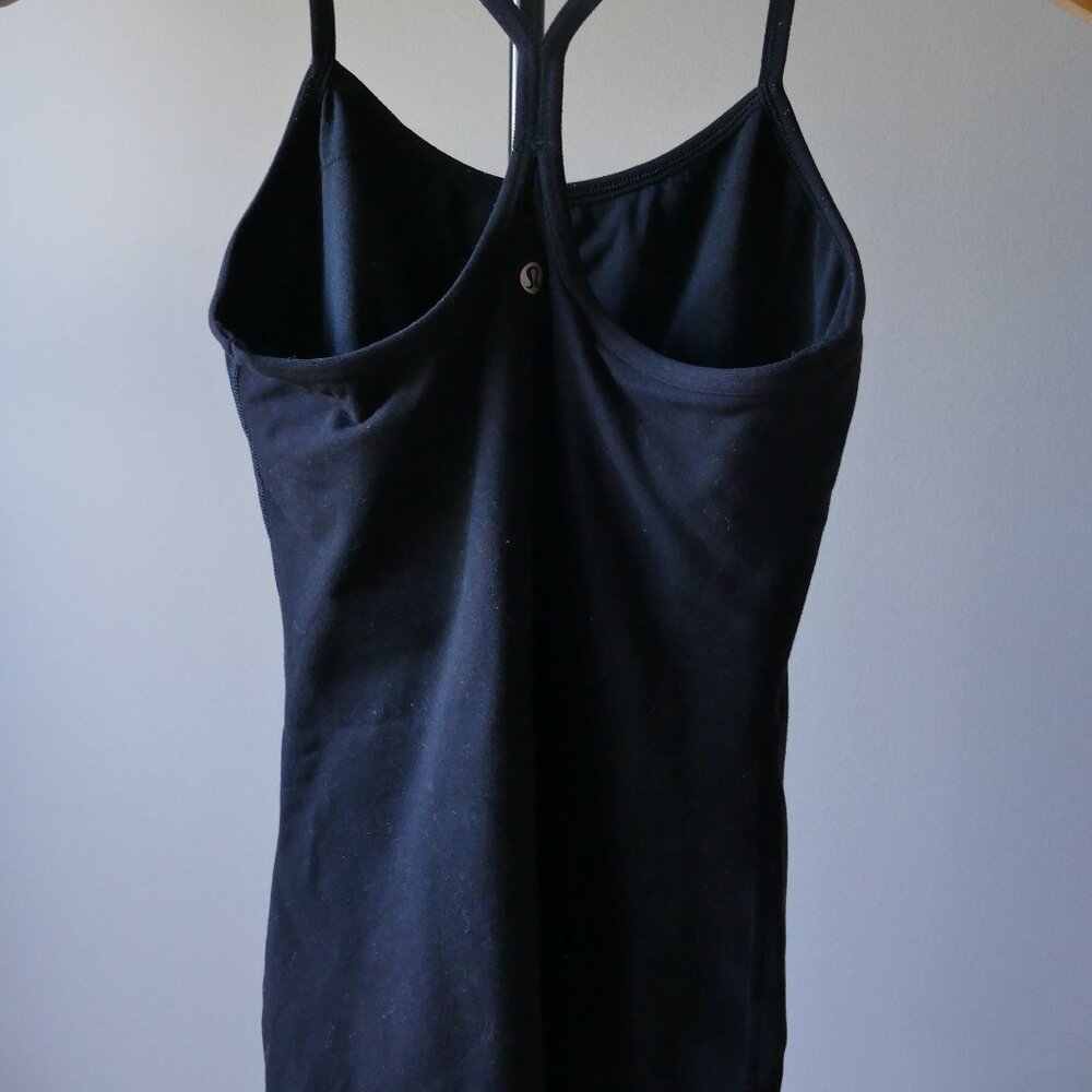 Lululemon 6 racerback tank with built in bra black